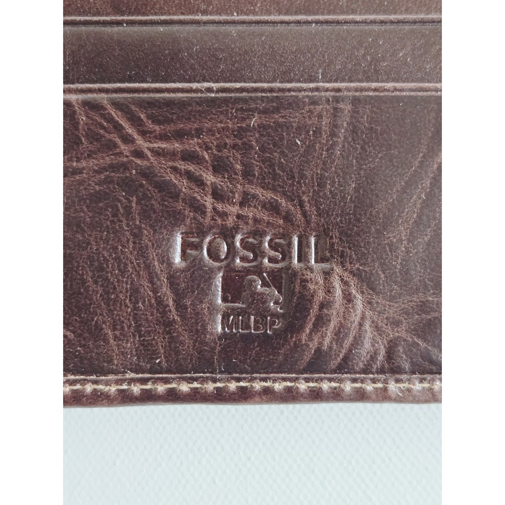 NEW FOSSIL PHILLIES MLB Leather Bifold Wallet Brown Baseball Sports Game Wallet - Picture 5 of 8